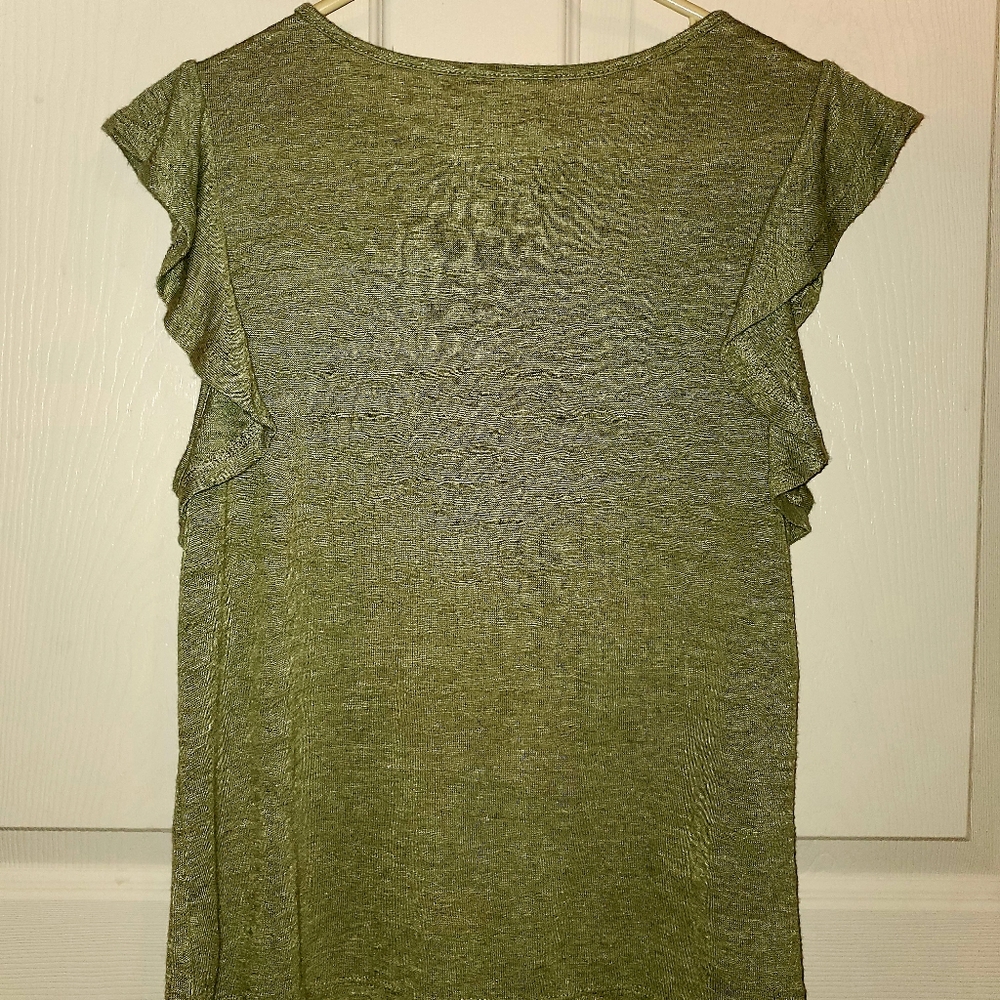 Ruffle sleeve tee